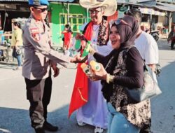 SMSI dan Polres Tunjukan Kepedulian saat Pawai Paskah di Rote Ndao