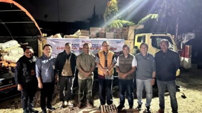 Kantor Ikut Rusak Diguncang Gempa, Bank NTT Tetap Salurkan Bantuan untuk Warga Manggarai